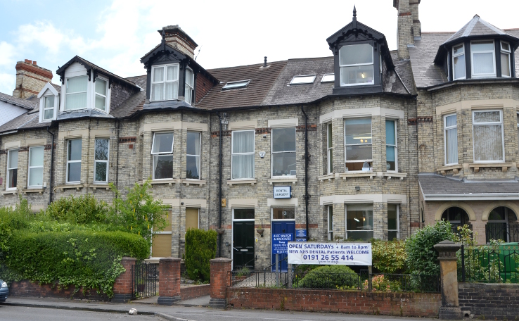 Polish dentist in Newcastle and Gateshead